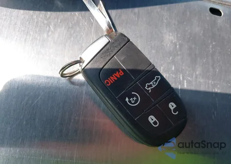 2022 Dodge Challenger R/T z USA, uszkodzony, nr VIN 2C3CDZBT8NH112808